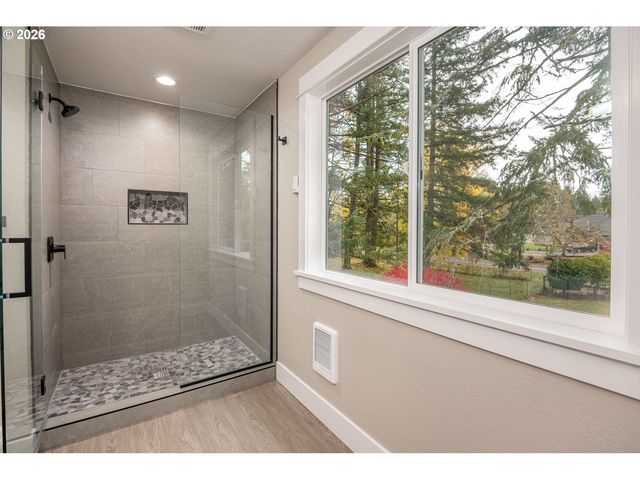 25264 E BOLTON Rd, Veneta, OR 97487