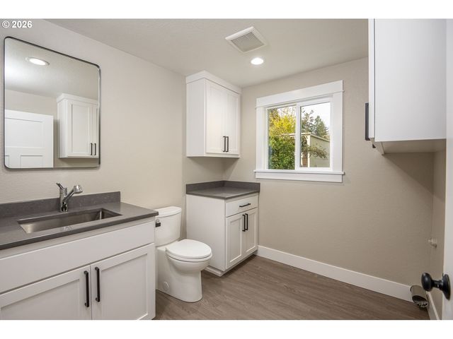25264 E BOLTON Rd, Veneta, OR 97487