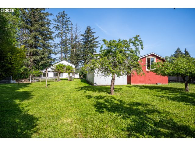 25264 E BOLTON Rd, Veneta, OR 97487
