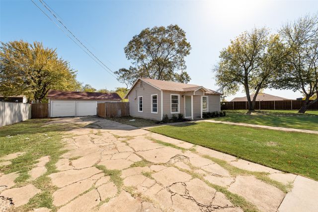 3700 Kimbo Road, Fort Worth, TX 76111