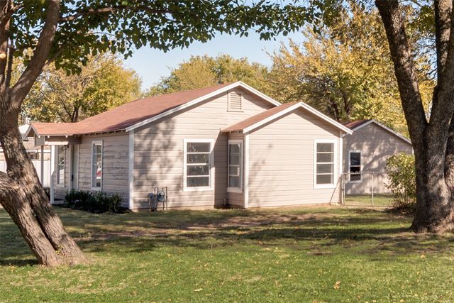 3700 Kimbo Road, Fort Worth, TX 76111