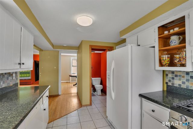21 Kensington Street, Manchester, CT 06040