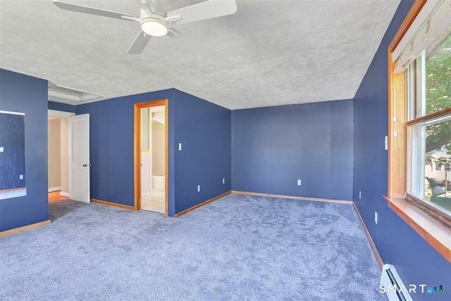 21 Kensington Street, Manchester, CT 06040