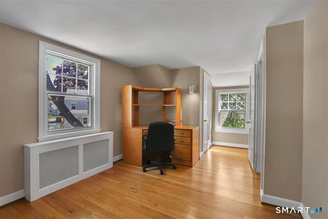21 Kensington Street, Manchester, CT 06040
