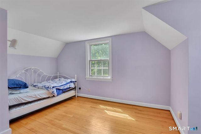 21 Kensington Street, Manchester, CT 06040