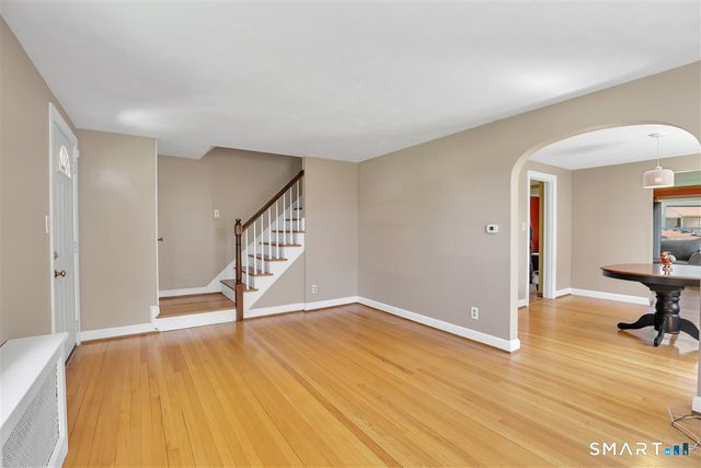 21 Kensington Street, Manchester, CT 06040