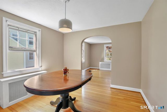 21 Kensington Street, Manchester, CT 06040