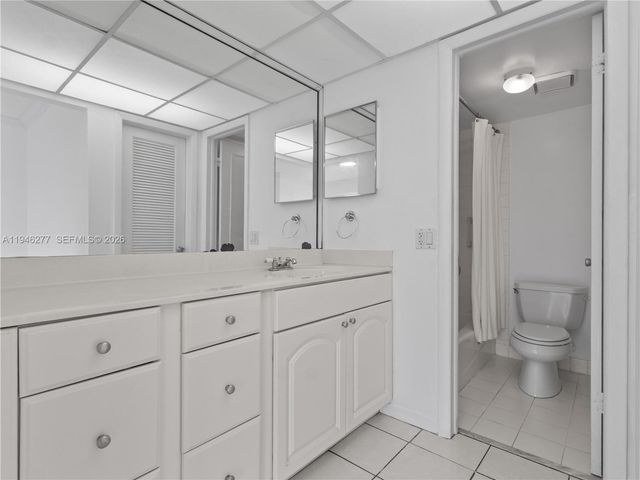 77 Crandon Blvd 3C, Key Biscayne, FL 33149