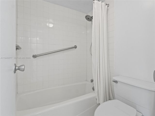 77 Crandon Blvd 3C, Key Biscayne, FL 33149