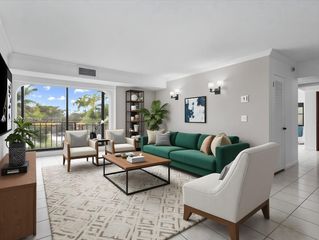 77 Crandon Blvd 3C, Key Biscayne, FL 33149