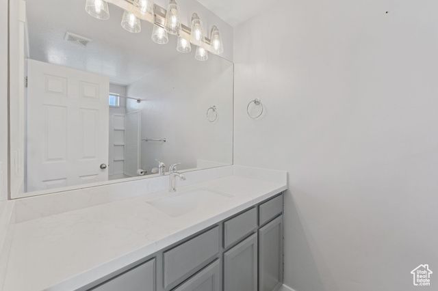 1074 ALLINGTON DR, North Salt Lake, UT 84054