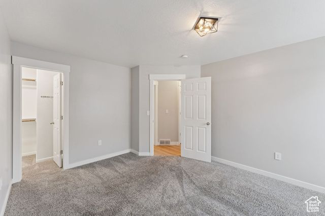 1074 ALLINGTON DR, North Salt Lake, UT 84054