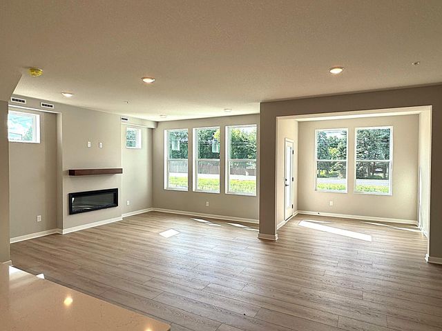 9268 Larimar Trail, Eden Prairie, MN 55347