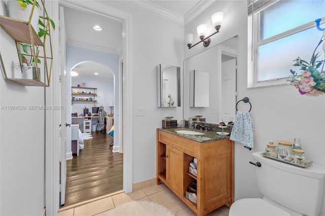 1470 Victoria Isle Dr, Weston, FL 33327