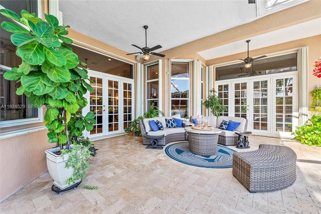 1470 Victoria Isle Dr, Weston, FL 33327