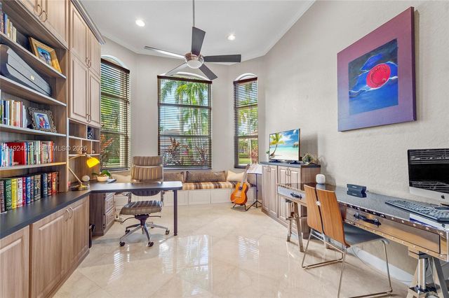 1470 Victoria Isle Dr, Weston, FL 33327