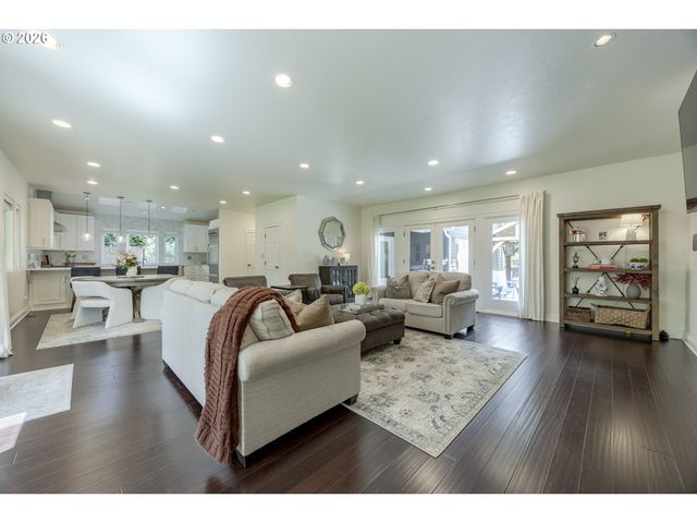 1359 HAMMOCK St, Eugene, OR 97401