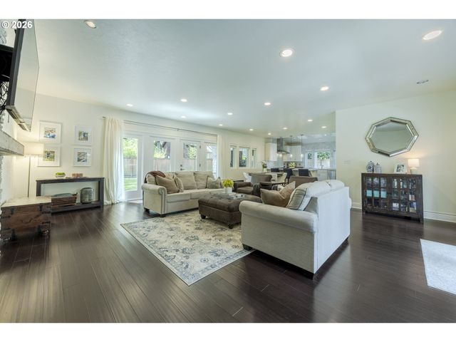 1359 HAMMOCK St, Eugene, OR 97401