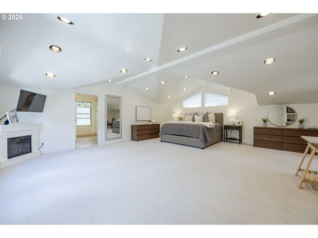 1359 HAMMOCK St, Eugene, OR 97401