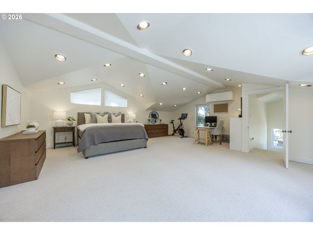 1359 HAMMOCK St, Eugene, OR 97401