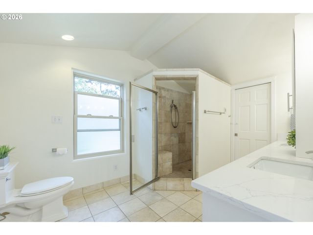 1359 HAMMOCK St, Eugene, OR 97401