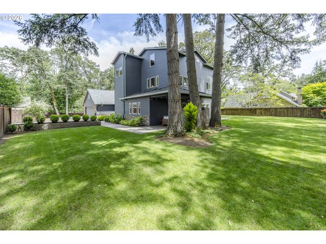 1359 HAMMOCK St, Eugene, OR 97401