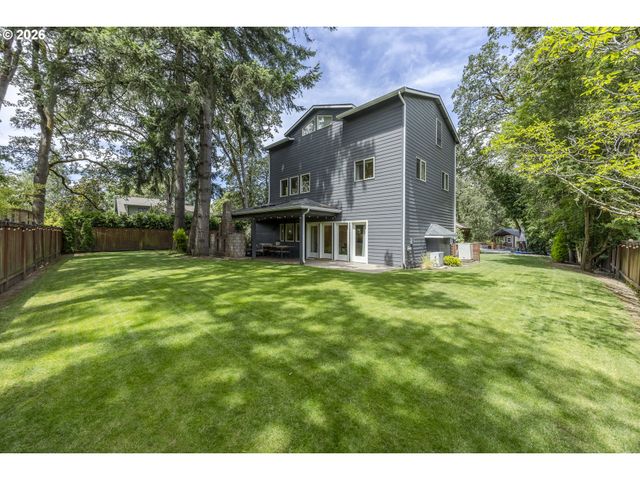 1359 HAMMOCK St, Eugene, OR 97401