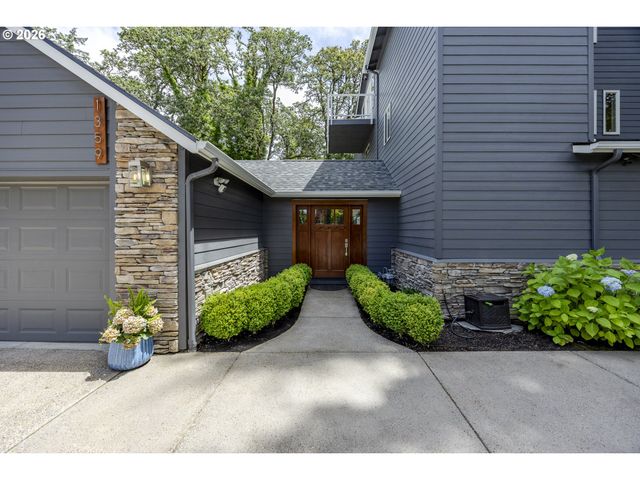 1359 HAMMOCK St, Eugene, OR 97401