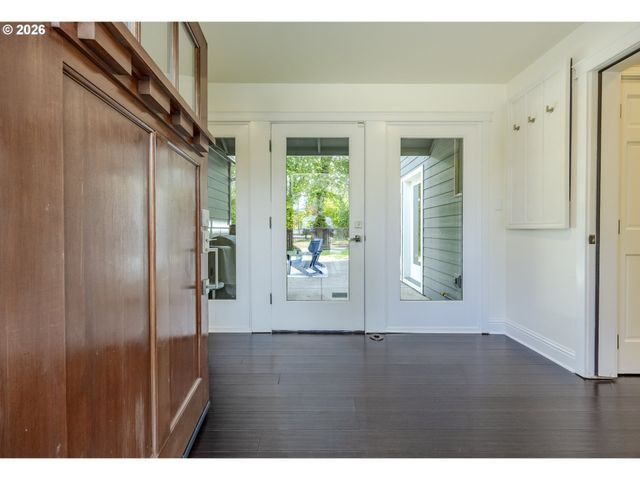 1359 HAMMOCK St, Eugene, OR 97401