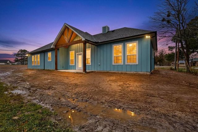 335 Cross Tie Ranch Road, Trinidad, TX 75163