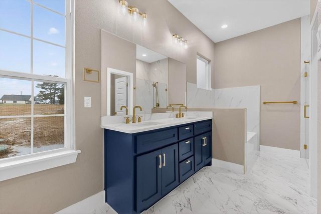 335 Cross Tie Ranch Road, Trinidad, TX 75163