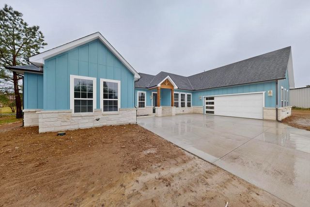 335 Cross Tie Ranch Road, Trinidad, TX 75163