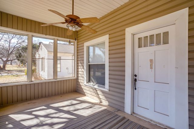 3200 Sandage Avenue, Fort Worth, TX 76109