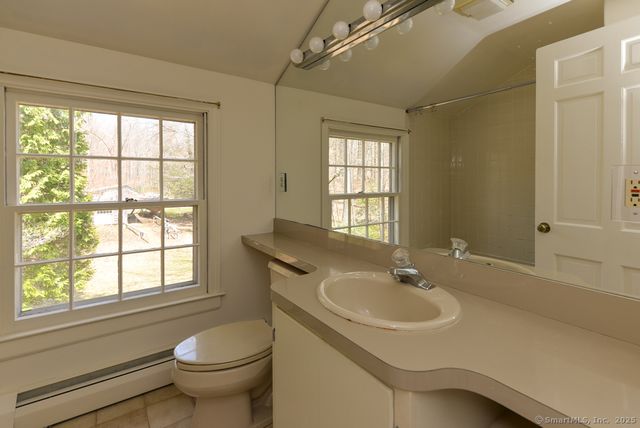 525 Burr Road, Southbury, CT 06488