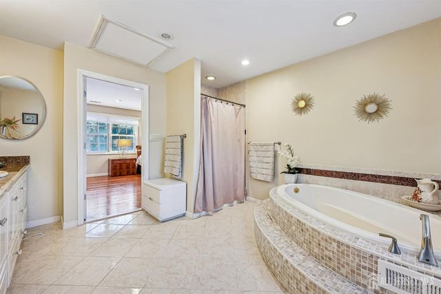 42 Colburn Road, East Brunswick, NJ 08816