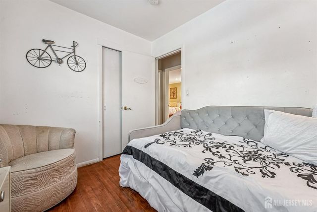 42 Colburn Road, East Brunswick, NJ 08816