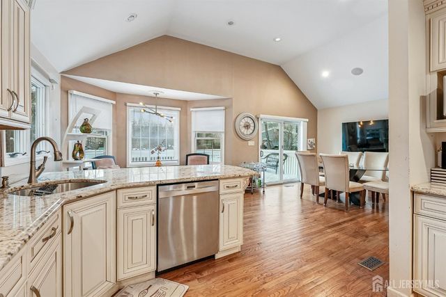 42 Colburn Road, East Brunswick, NJ 08816