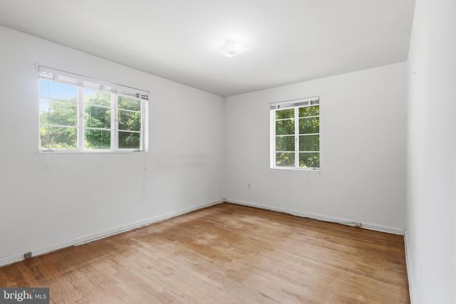 3824 LARCHWOOD RD, Falls Church, VA 22041
