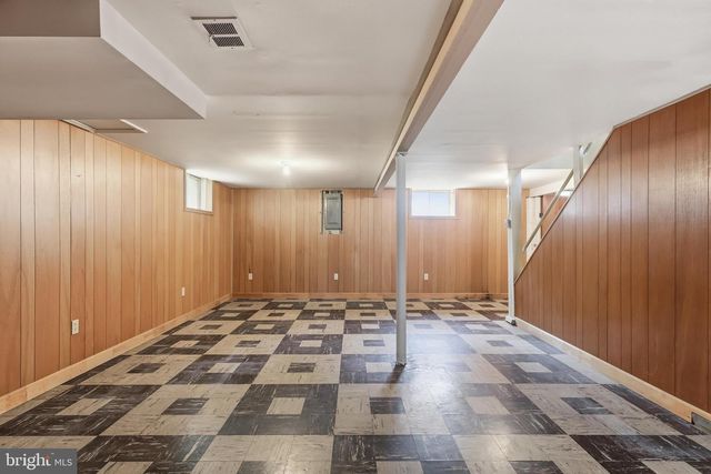 3824 LARCHWOOD RD, Falls Church, VA 22041