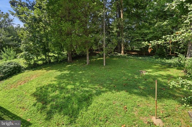 3824 LARCHWOOD RD, Falls Church, VA 22041