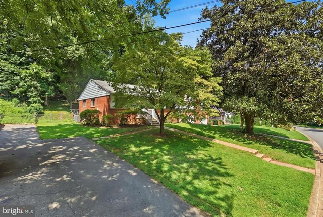 3824 LARCHWOOD RD, Falls Church, VA 22041
