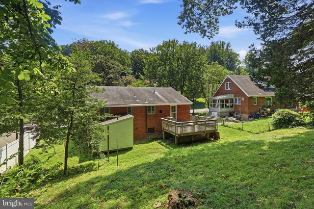 3824 LARCHWOOD RD, Falls Church, VA 22041