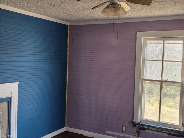 1216 Fieldcrest Road, Eden, NC 27288