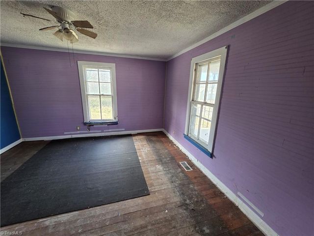 1216 Fieldcrest Road, Eden, NC 27288