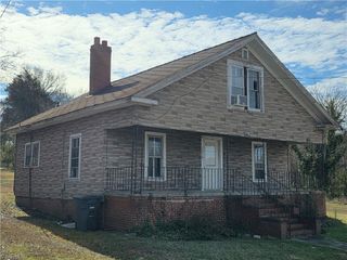 1216 Fieldcrest Road, Eden, NC 27288