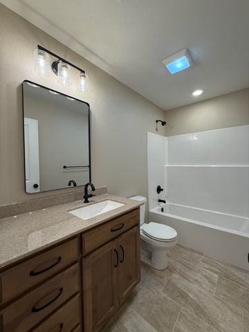 2010 Quincy Street, Joplin, MO 64801