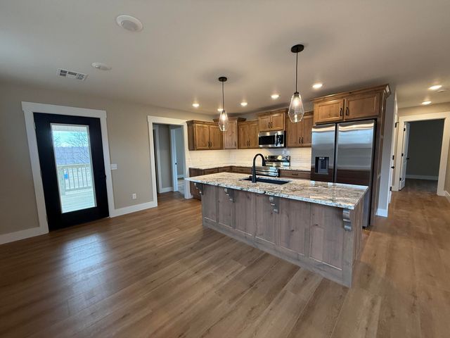 2010 Quincy Street, Joplin, MO 64801