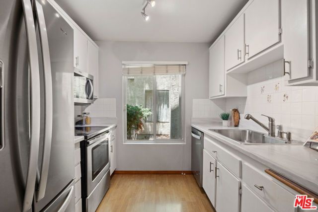 13102 Summertime Lane, Culver City, CA 90230