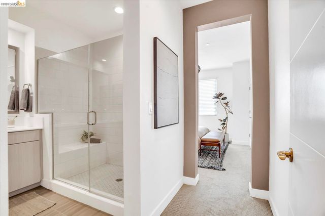 2229 Myrtle ST, Oakland, CA 94607