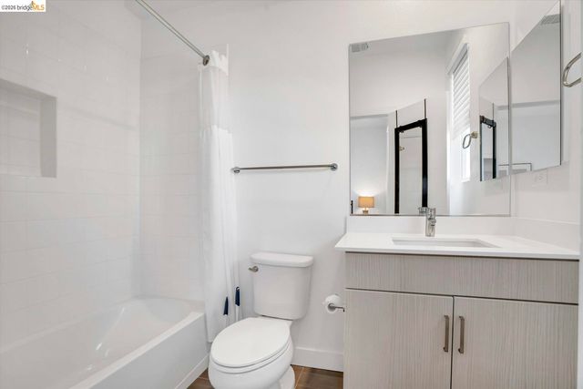 2229 Myrtle ST, Oakland, CA 94607